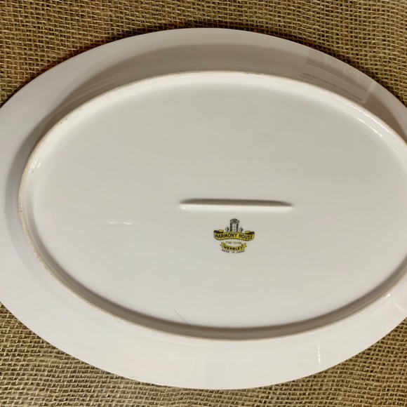 Wembley by Harmony House 14" Oval Serving Platter - Picture 6 of 10